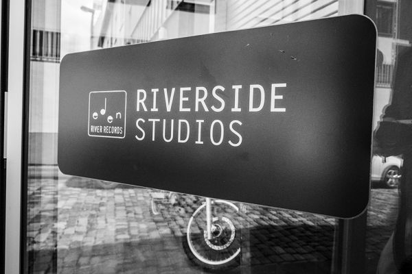 Aufnahmesession in den Riversidestudios Köln